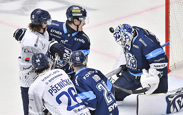 Teplý konečně nastoupil v Plzni. V hlavě mám ještě trochu obavy, říká po zranění