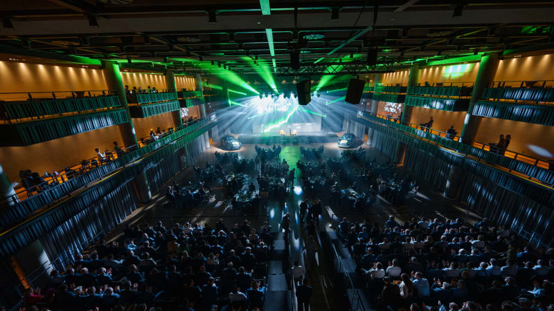 Světoví lídři a vizionáři zavítají do Prahy na další ročník prestižní konference SHIFTS