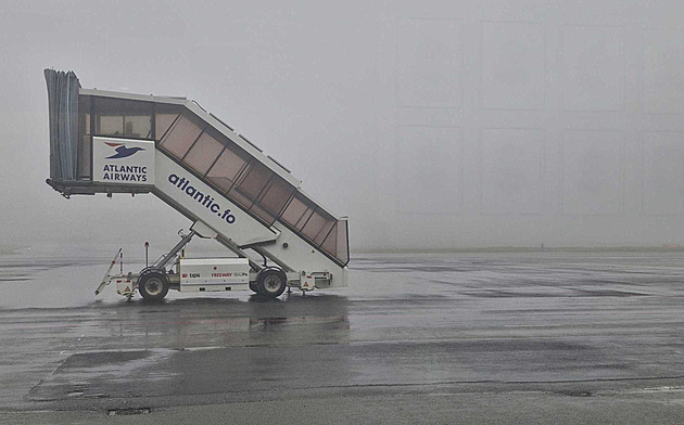 Fotbalisté stále trčí na Faerech. Nedvěd a spol. jednali, rozhodnutí o Haškovi v Praze