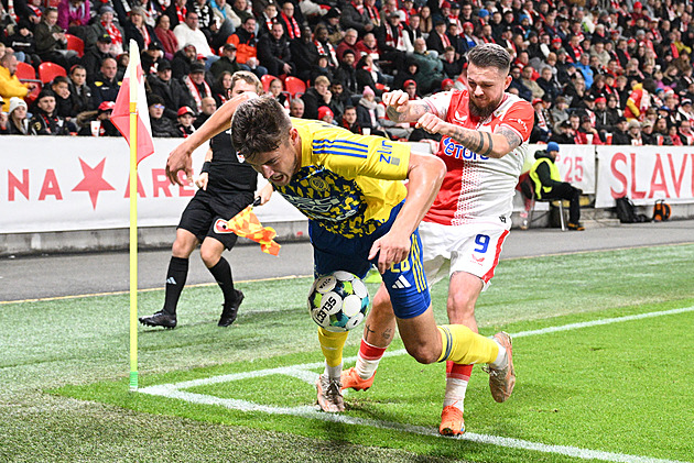 ONLINE: Slavia - Zlín 0:0, domácí získávají územní převahu, na bránu ale nevystřelili