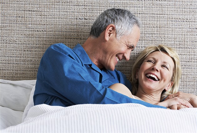Sex po padesátce může být lepší. Typ libida se proměňuje s věkem, říká terapeutka