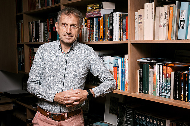 Knihy nejsou drahé, ale lidi už prostě nechtějí číst, říká šéf svazu nakladatelů