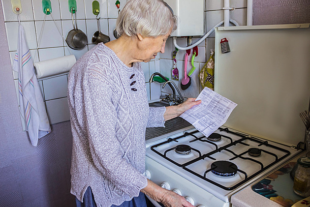 Utáhnu povolenky? Kalkulačka iDNES.cz spočítá, jak by zdražil otop i benzin