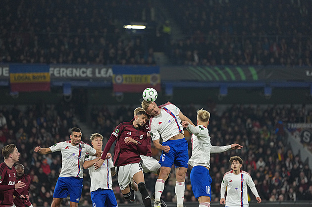 ONLINE: Sparta - Čenstochová 0:0, brzy šel do hry Haraslín, jeho rychlý gól ale neplatí