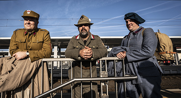 Jízda parního vlaku připomíná návrat legionářů do vlasti před 105 lety