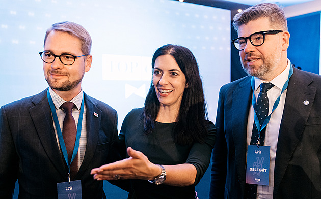 Matěj Ondřej Havel je novým šéfem TOP 09, do vedení se vrátil Pospíšil