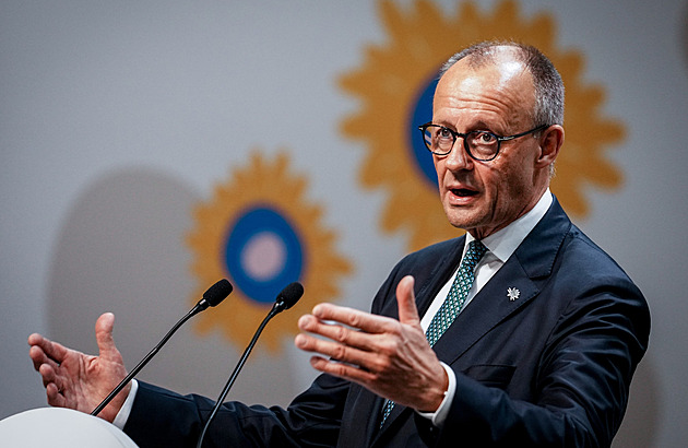 Největší „kmet“ od Adenauera. Merz slaví sedmdesátiny, Merkelová se nezúčastní