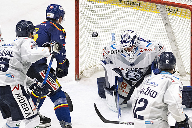 ONLINE: Vítkovice s Budějovicemi zatím bez branek, Liberec hostí Olomouc