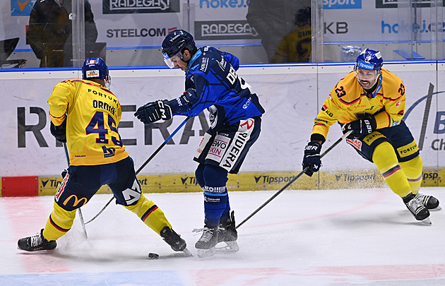 ONLINE: Vítkovice s Budějovicemi zatím bez branek, Liberec vede nad Olomoucí