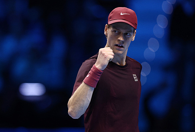 Sinner obhájil titul na Turnaji mistrů, v hvězdném finále zdolal Alcaraze