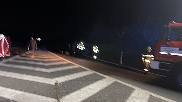 Na D6 u Kladna se srazilo pět aut, dálnice byla kvůli vyšetřování uzavřená