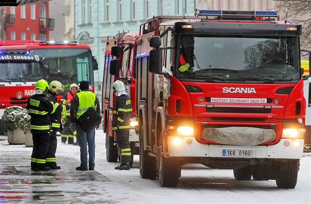 Na letišti v Brně-Tuřanech hoří hala. Zásah komplikuje počasí
