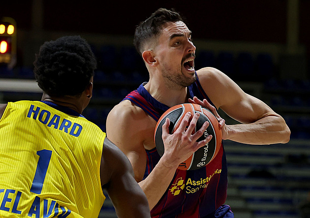 Satoranský a Veselý se před reprezentačním srazem naladili euroligovou výhrou