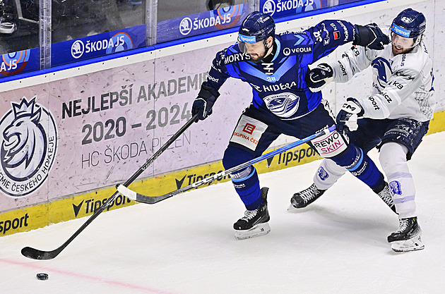 Třetí trest v sezoně. Disciplinárka potrestala Zbořila za faul na Jonese