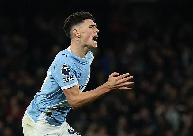 ONLINE: Tottenham za šest minut prohrává s Fulhamem 0:2, City zvládlo drama