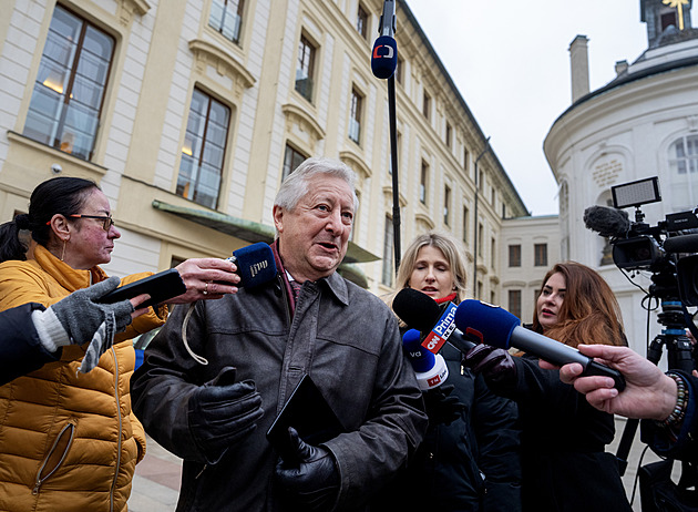 Posouzení muniční iniciativy je legitimní, řekl Zůna. O Ukrajině mluvil vyhýbavě