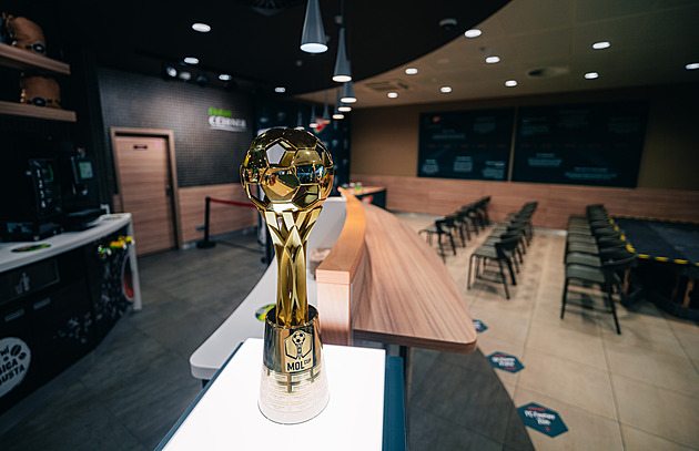 Neobvyklé a originální. Losování Mol Cupu se konalo poprvé v historii na benzínce