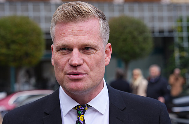 Turkova návštěva na Hradě v ohrožení. Je prakticky upoután na lůžko, uvedl Šťastný