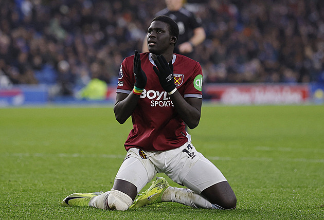 ONLINE: Souček na lavici, West Ham vede v Brightonu. Pak nastoupí Fulham