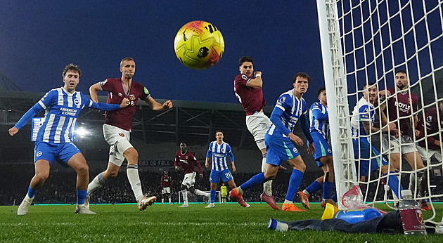 Brighton ztratil s West Hamem, Souček hrál krátce. Guéhi vystřelil výhru Palace