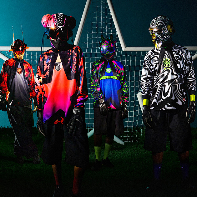 Brankáři jako módní ikony. Podívejte se na netradiční kolekci reprezentačních dresů