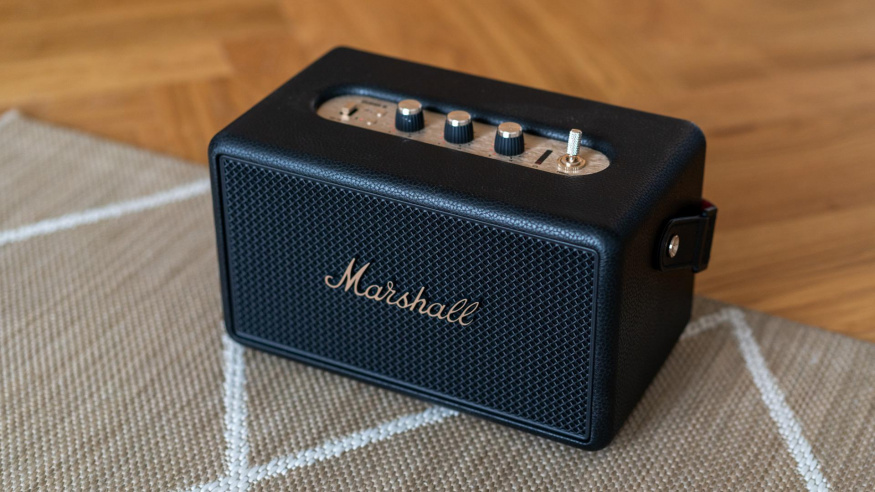 Recenze reproduktoru Marshall Kilburn III: výdrž padesát hodin a vylepšený zvuk