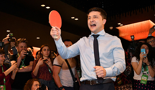 Zelenskyj přelstil Trumpa. Volby v dobách války může proměnit ve svůj triumf