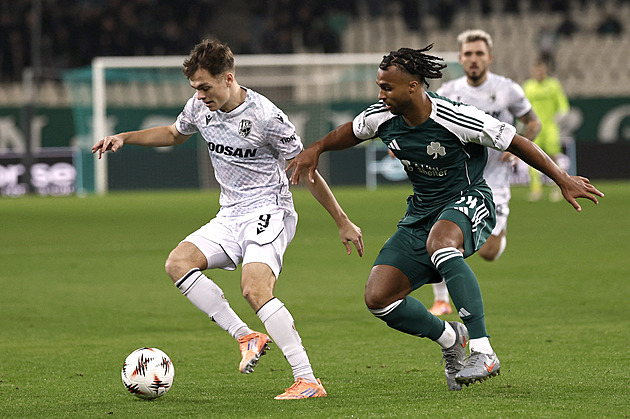 ONLINE: Panathinaikos - Plzeň 0:0, hosté v deseti bez Jemelky zatím odolávají