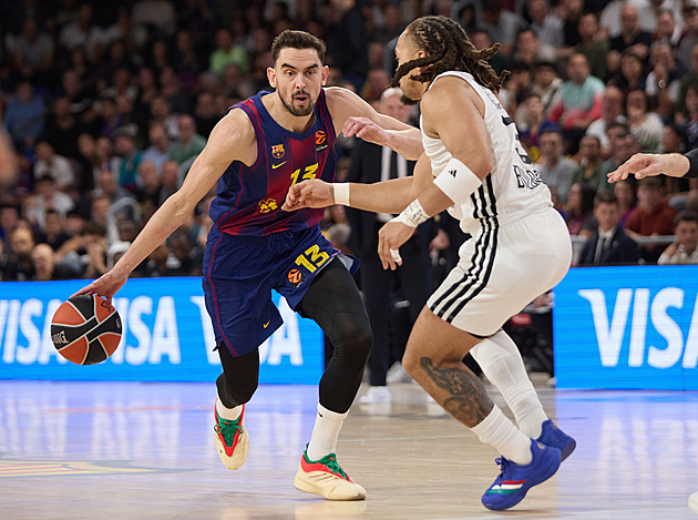 Barcelona přemohla v Eurolize bývalého kouče Nymburka. Veselý nenastoupil