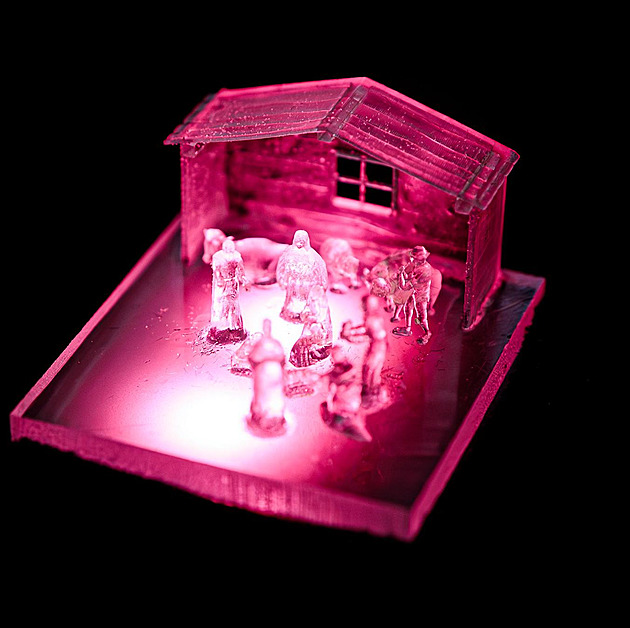 Unikátní 3D betlém drží rekord nejmenšího modelu, je drobnější než ten v oříšku