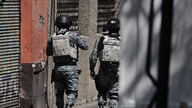 El Mencho doplatil na milenku. Které další mafiánské bossy zradila láska?