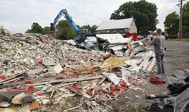 Půda v Jiříkově je čistá. Obec se k žalobě kvůli německému odpadu nepřipojí