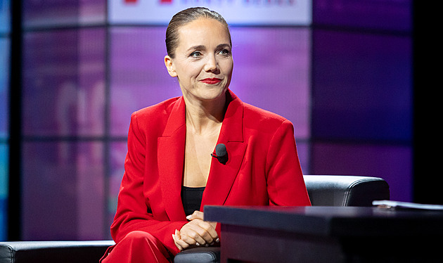 Byla jsem v divadle vyhořelá. Nenáviděla jsem to, říká Lucie Vondráčková