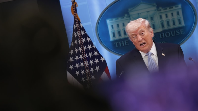 Hledání jehly v kupce sena. Trump odhalil detaily tajné záchrany sestřeleného pilota