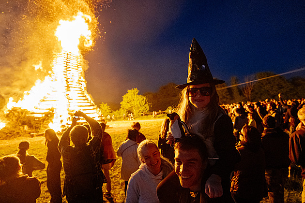 Čarodějnice 2026 se blíží. Co už se nesmí pálit a kdo musí oheň předem nahlásit