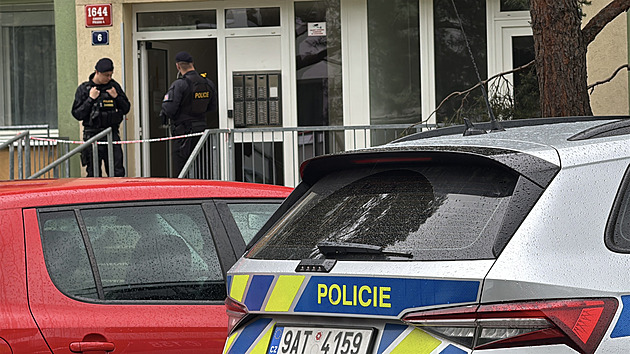 Policie vyšetřuje násilný čin na pražském Chodově. Zavraždil muž svého otce?
