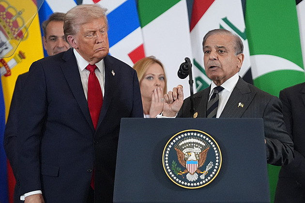Dohoda mezi USA a Íránem bude brzy, hlásí Pákistán. Teherán naděje mírní